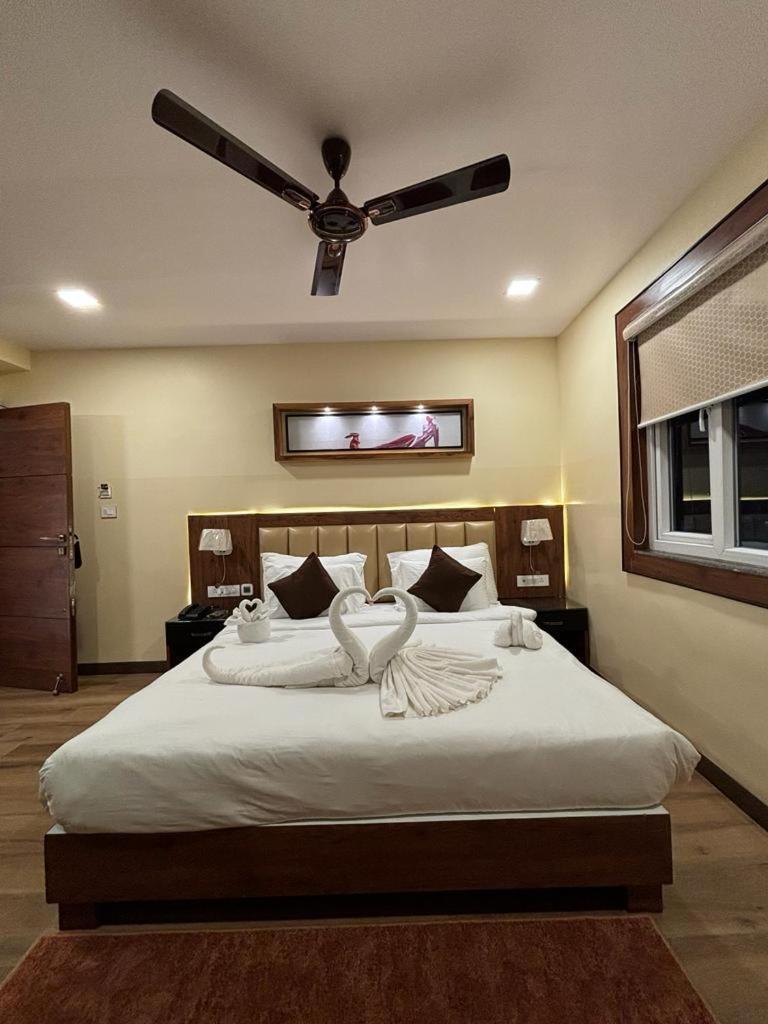 Hotel Golden Orbit Asansol Exterior photo